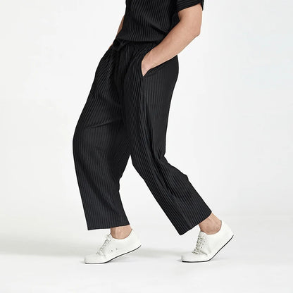 CLASSIC PLEATED PANTS